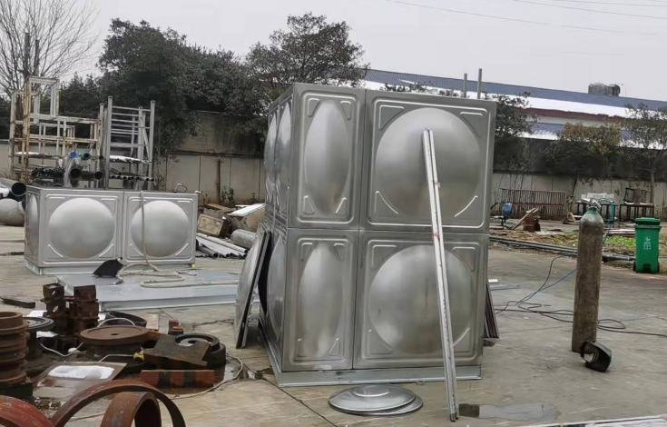 海西不锈钢保温水箱的构成和保温层的材质